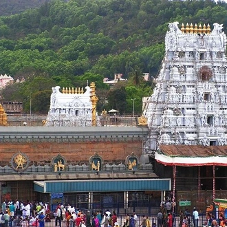 tourhub | Agora Voyages | Bangalore to Tirupati, Lord Venkateswara & Sri Kalahasti Temple 