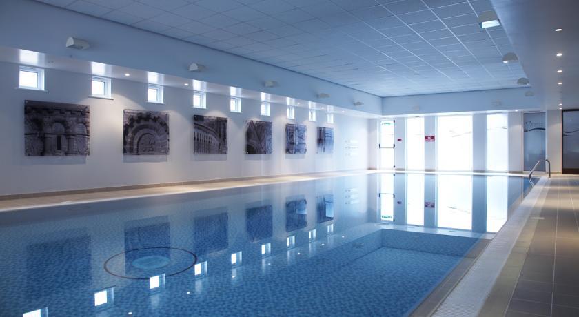 Swimming Pool Horsley.jpg