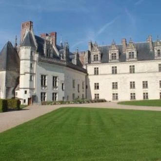 tourhub | UTracks | Loire Valley Cycle 