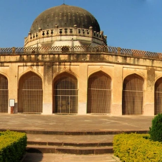 tourhub | Agora Voyages | Hyderabad to Vadodara Drive to Explore the Man-made Wonder of India 