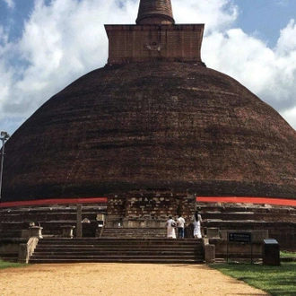tourhub | Ceylon Travel Dream | Discover the rich and vast cultural heritage of Sri Lanka within 5 days 